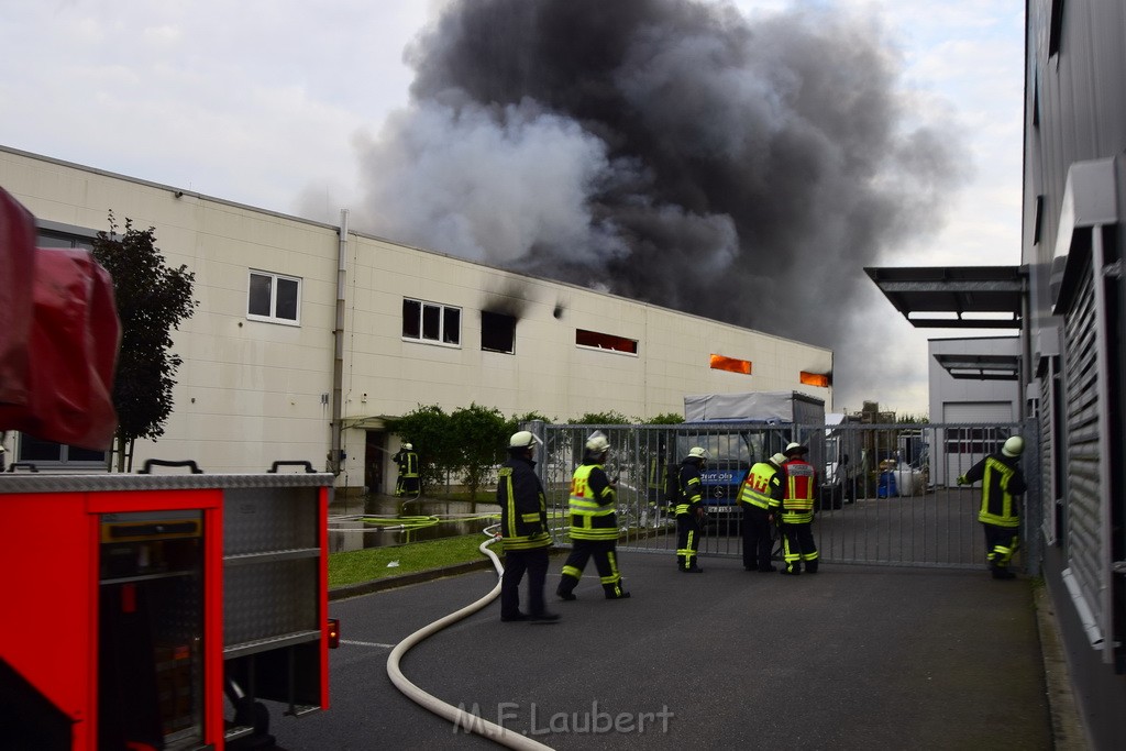 Grossbrand Halle Troisdorf Kriegsdorf Junkersring P070.JPG - Miklos Laubert